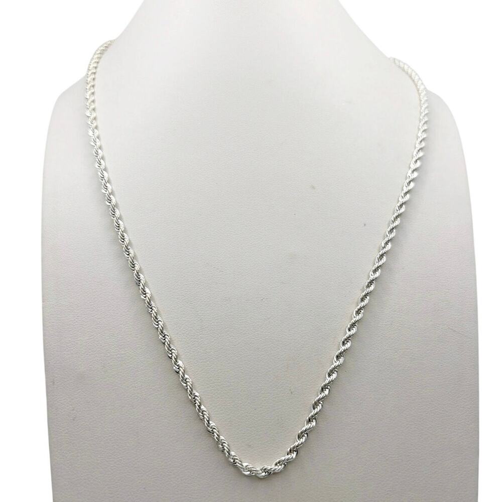 Silver Plated Twisted Robe Chain Necklace 16”